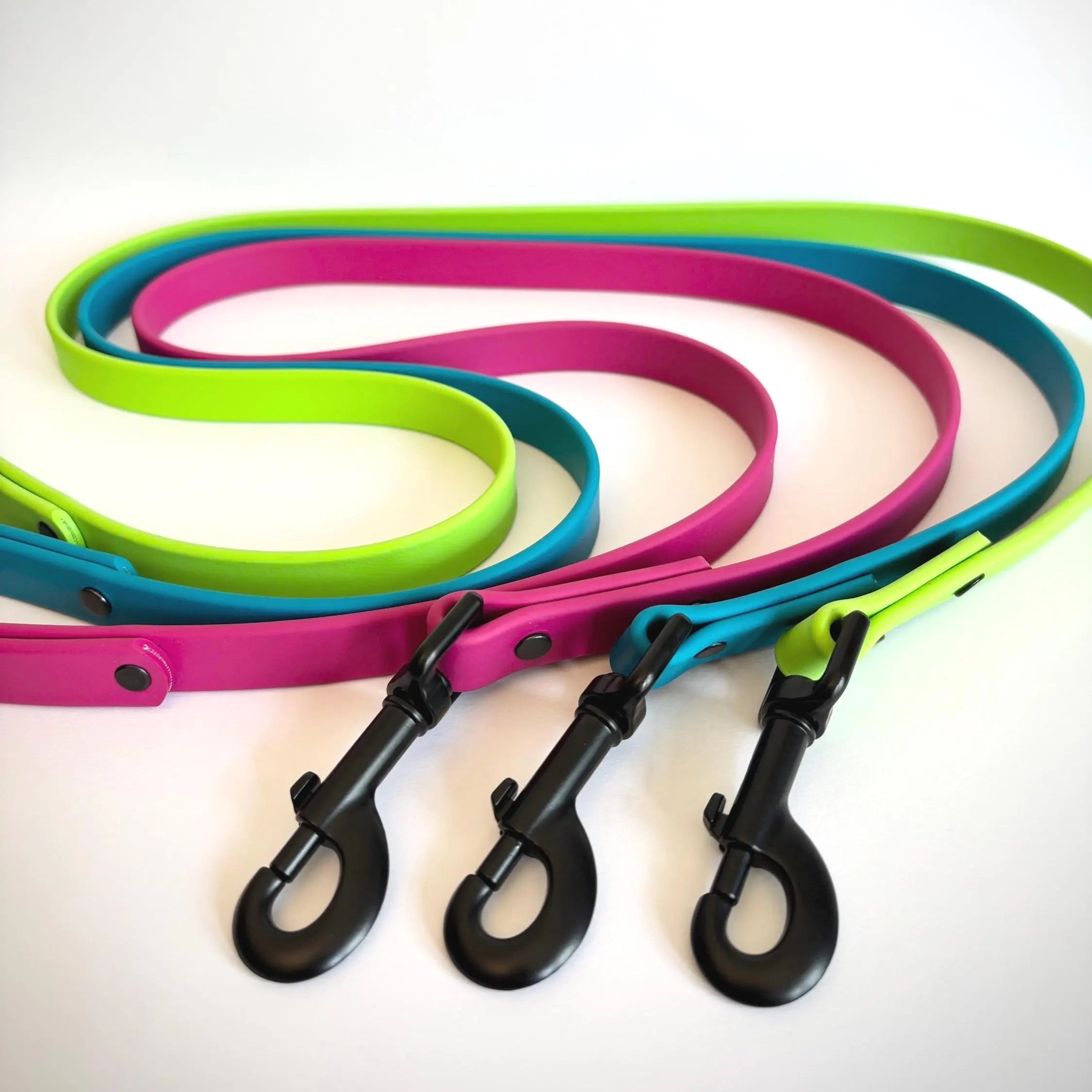 Single-Tone 3/4 Inch 6 Foot Dog Leash: Waterproof, Odor-Free, Biothane